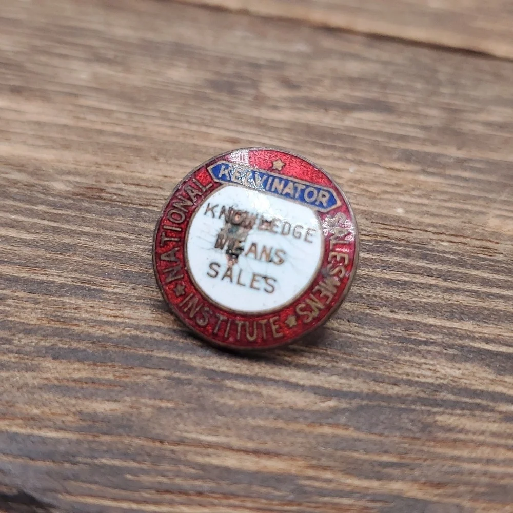Salesman knowledge means sales vintage‎ screw pin B122